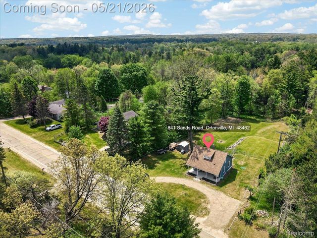 841 Sands Road, Brandon Charter Township, MI 48462
