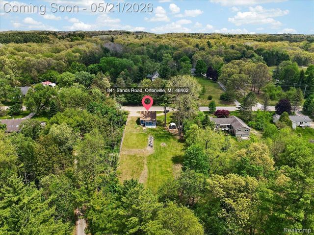 841 Sands Road, Brandon Charter Township, MI 48462