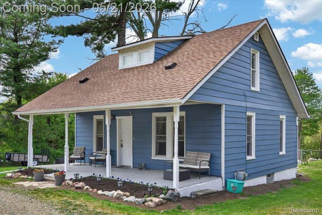 841 Sands Road, Brandon Charter Township, MI 48462