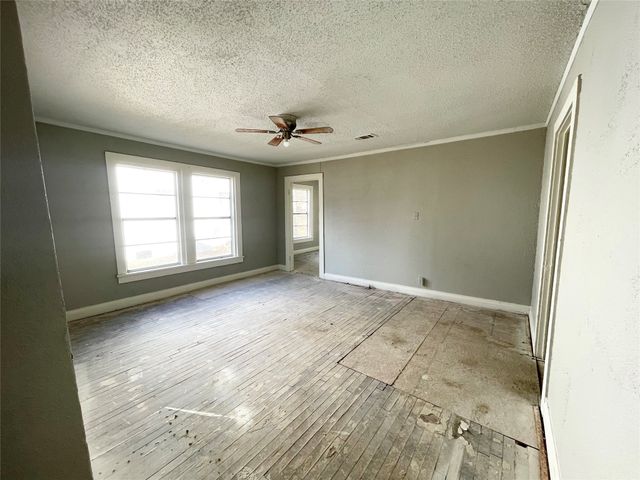 1061 19th Street SE, Paris, TX 75460