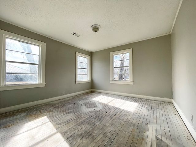 1061 19th Street SE, Paris, TX 75460