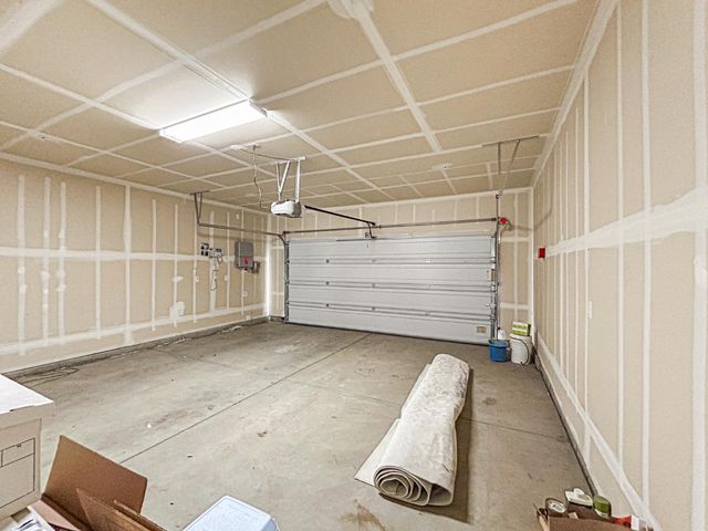 1009 El Molino Avenue, Clovis, CA 93619