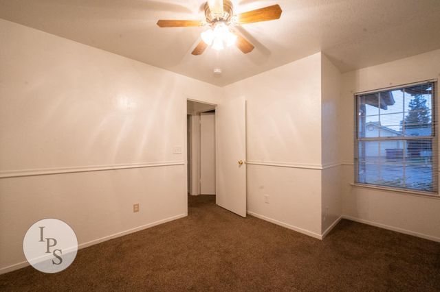 2188 E Pinedale Avenue, Fresno, CA 93720