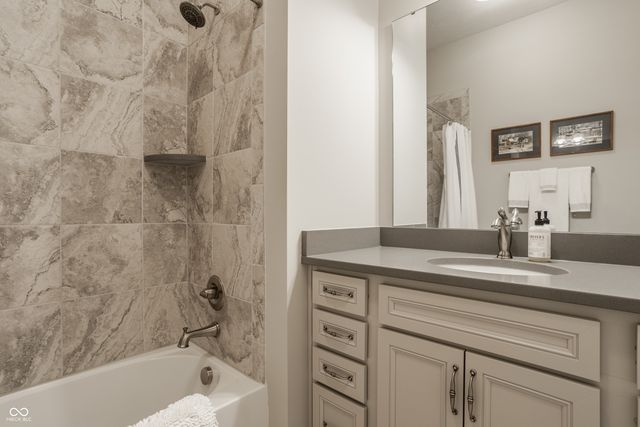 1127 Frenzel Parkway, Carmel, IN 46032