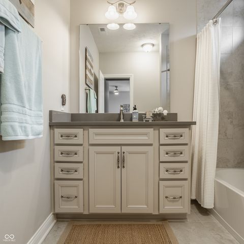 1127 Frenzel Parkway, Carmel, IN 46032