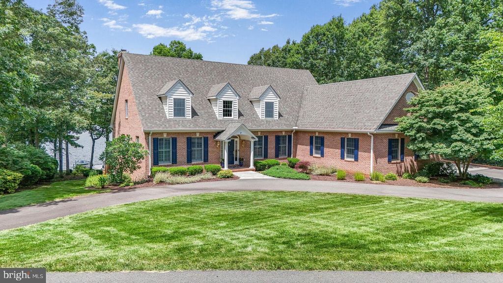 11203 FIELD CIR, Spotsylvania, VA 22551