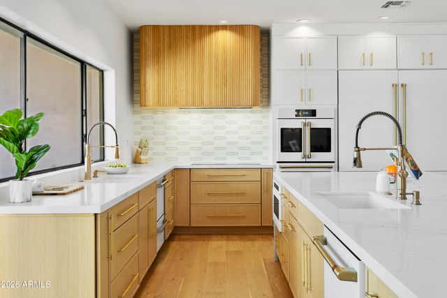 10111 E Cholla Street, Scottsdale, AZ 85260