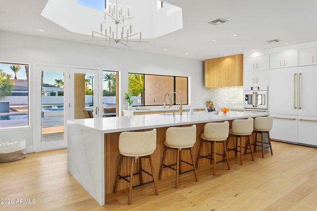 10111 E Cholla Street, Scottsdale, AZ 85260
