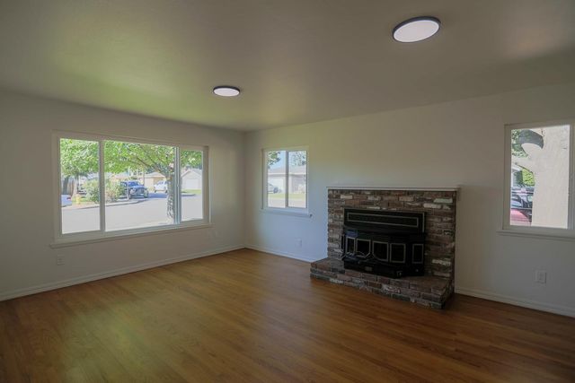 557 Ohlson, Yuba City, CA 95991