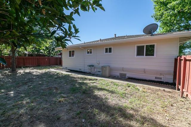 557 Ohlson, Yuba City, CA 95991