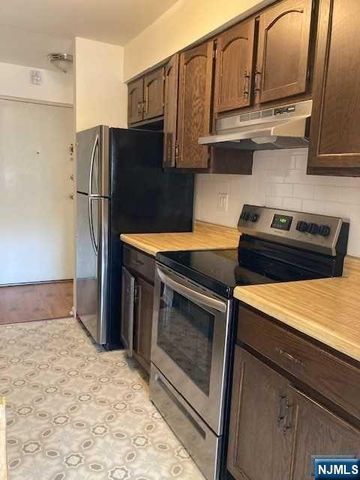 127 E Columbia Avenue A3, Palisades Park, NJ 07650