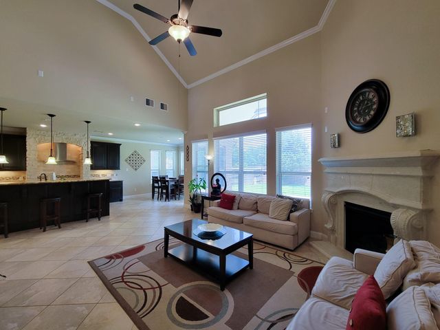 715 Charleston Heights Lane, Sugar Land, TX 77479