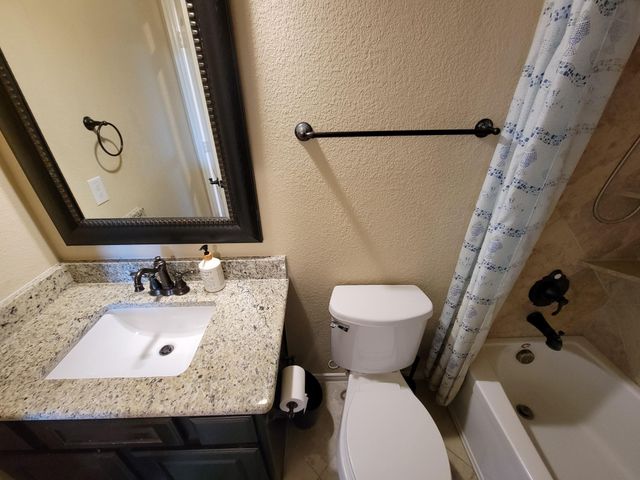 715 Charleston Heights Lane, Sugar Land, TX 77479