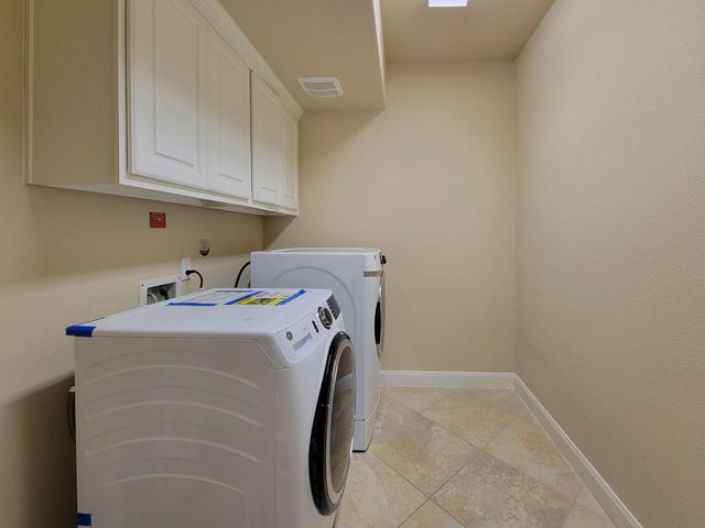 715 Charleston Heights Lane, Sugar Land, TX 77479