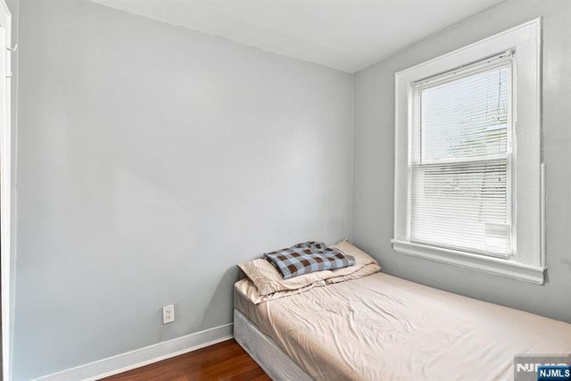 27 Philip Place, Irvington, NJ 07111