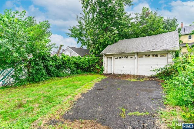 27 Philip Place, Irvington, NJ 07111