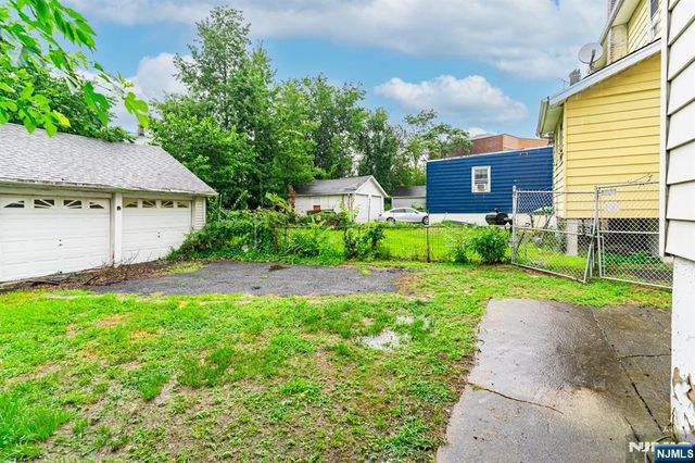 27 Philip Place, Irvington, NJ 07111