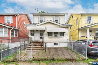 27 Philip Place, Irvington, NJ 07111