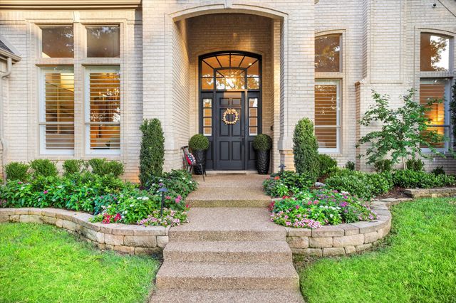 5301 Willow Lane, Colleyville, TX 76034