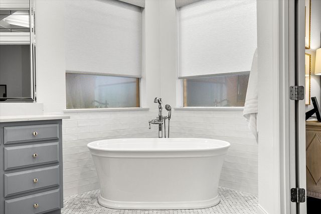 5301 Willow Lane, Colleyville, TX 76034