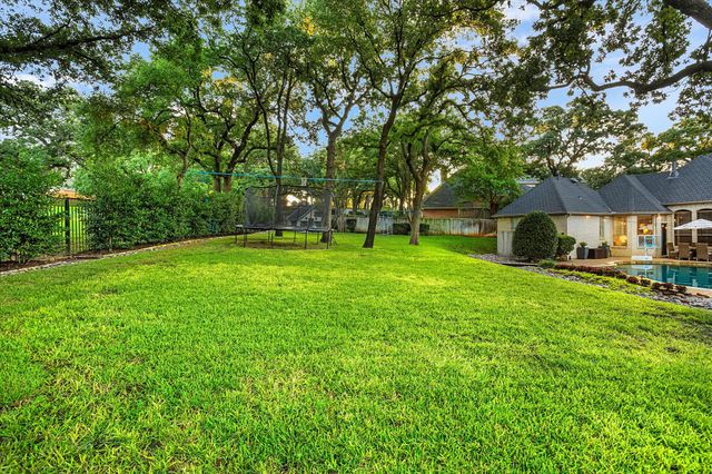 5301 Willow Lane, Colleyville, TX 76034