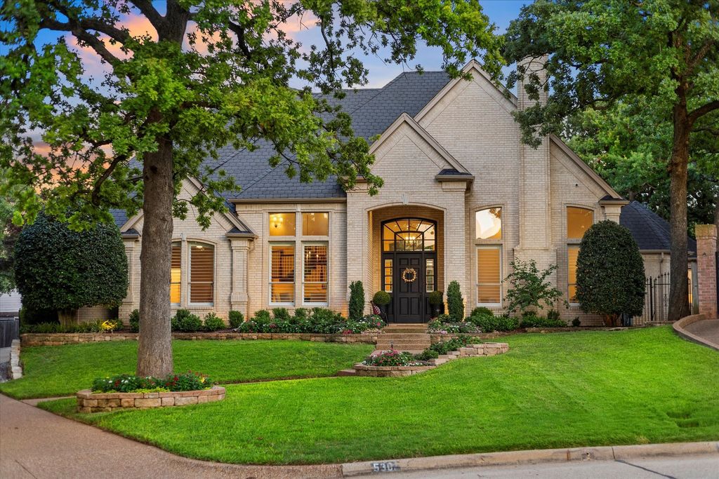 5301 Willow Lane, Colleyville, TX 76034
