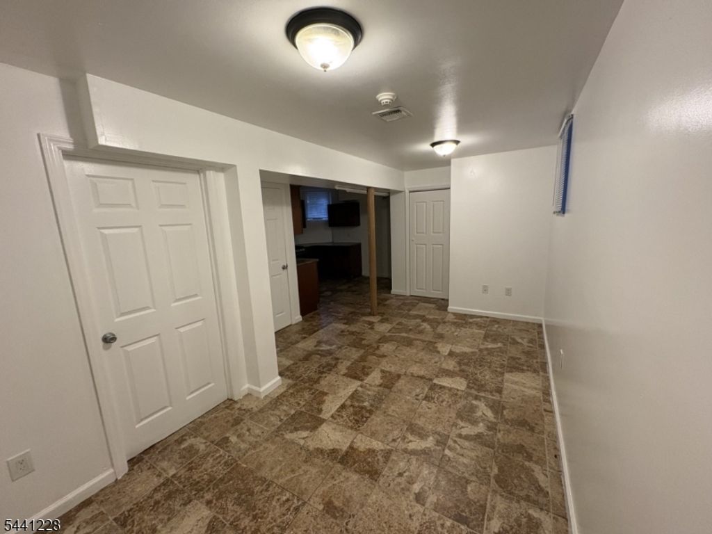 163 Fair St 3, Paterson City, NJ 07501 — photo 4