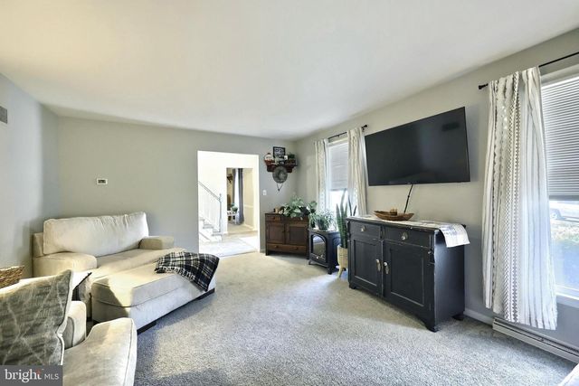 3971 LITTLE JOHN DR, York, PA 17408