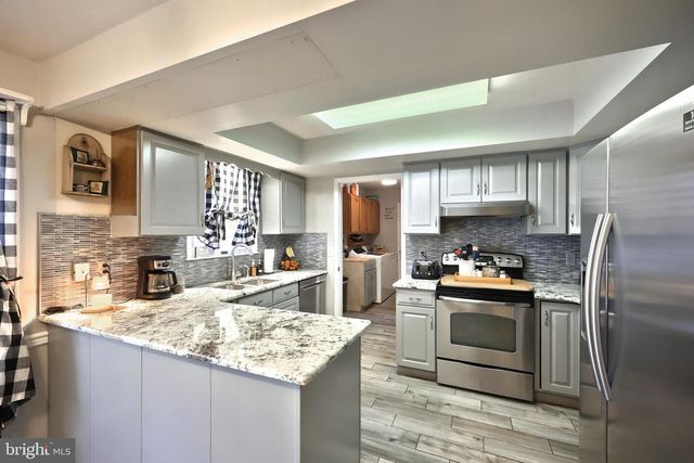 3971 LITTLE JOHN DR, York, PA 17408