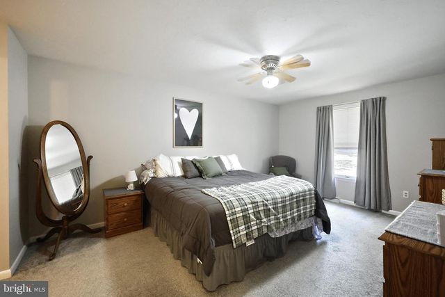 3971 LITTLE JOHN DR, York, PA 17408