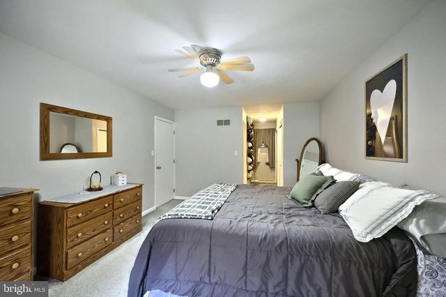 3971 LITTLE JOHN DR, York, PA 17408