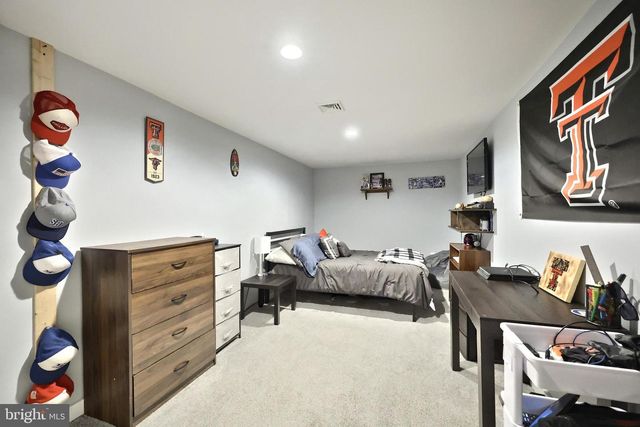 3971 LITTLE JOHN DR, York, PA 17408