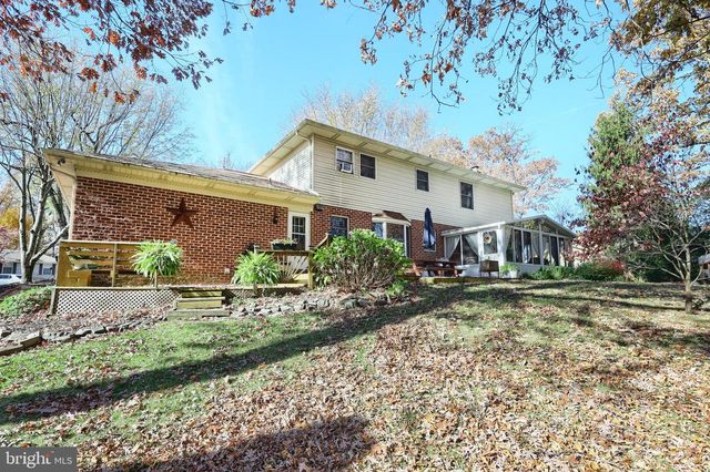 3971 LITTLE JOHN DR, York, PA 17408