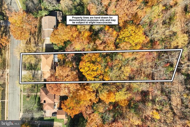 3971 LITTLE JOHN DR, York, PA 17408