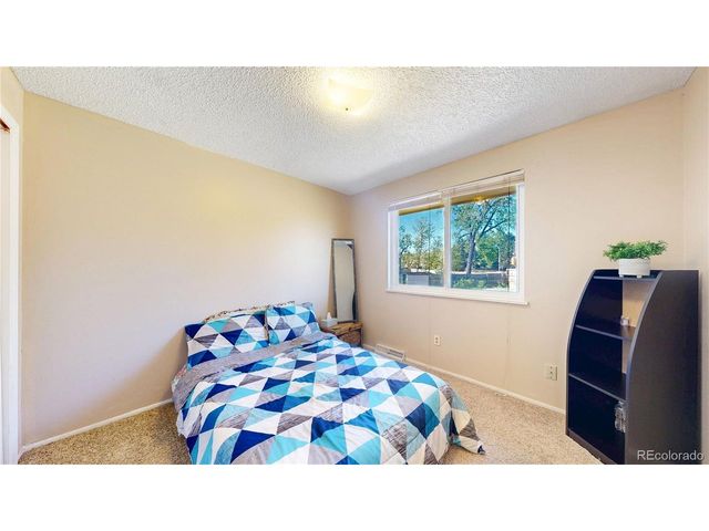 7027 Vivian Ct, Arvada, CO 80004