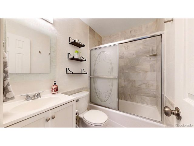 7027 Vivian Ct, Arvada, CO 80004