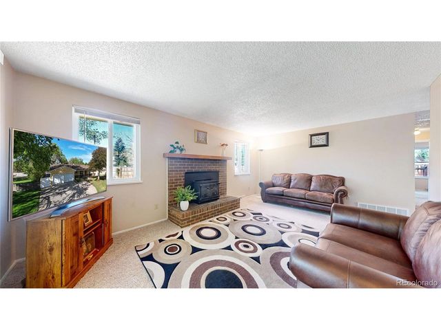 7027 Vivian Ct, Arvada, CO 80004