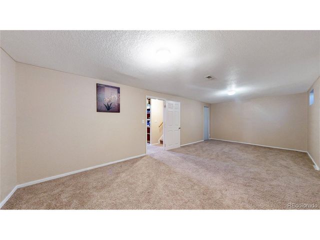 7027 Vivian Ct, Arvada, CO 80004