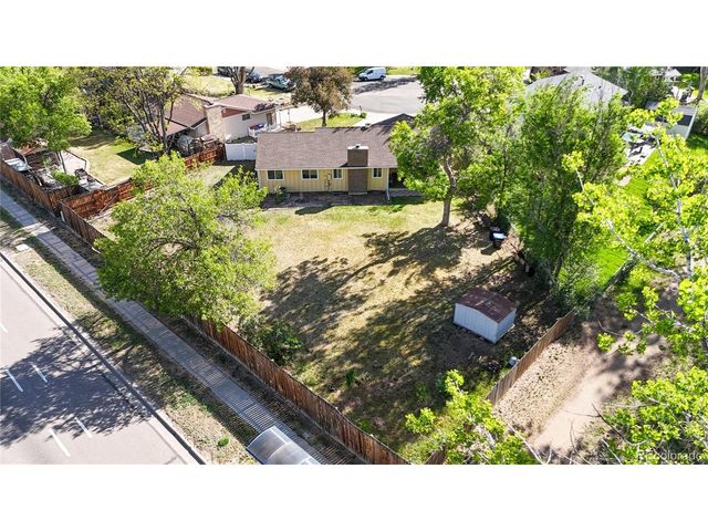 7027 Vivian Ct, Arvada, CO 80004