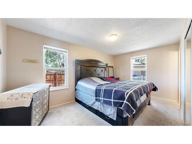 7027 Vivian Ct, Arvada, CO 80004