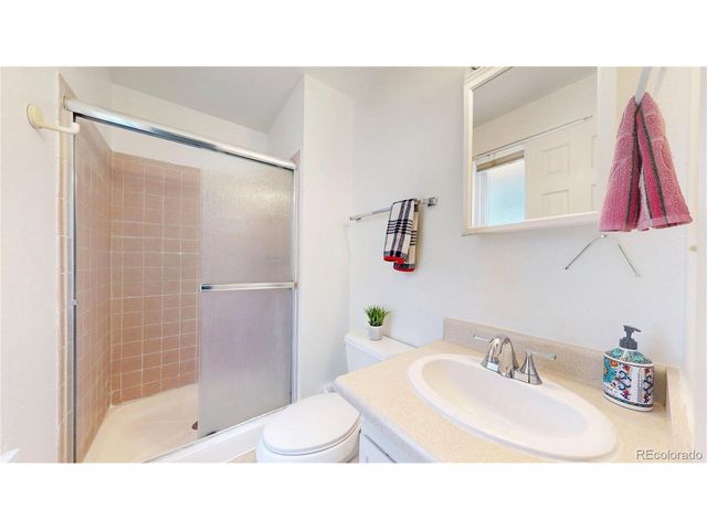 7027 Vivian Ct, Arvada, CO 80004