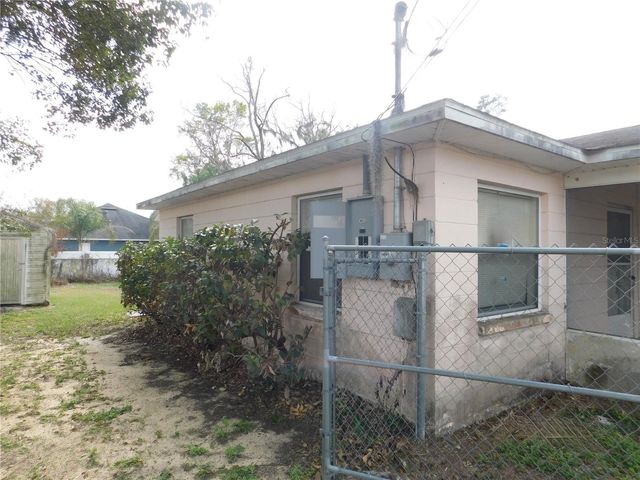 1205 E LAURA STREET, Plant City, FL 33563