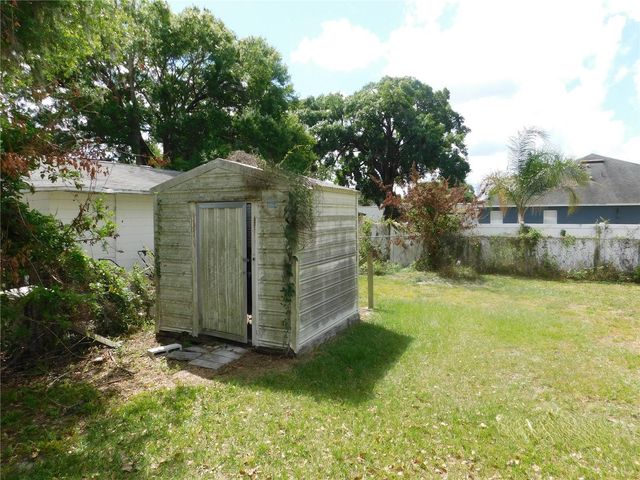 1205 E LAURA STREET, Plant City, FL 33563