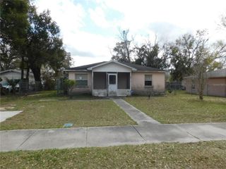 1205 E LAURA STREET, Plant City, FL 33563
