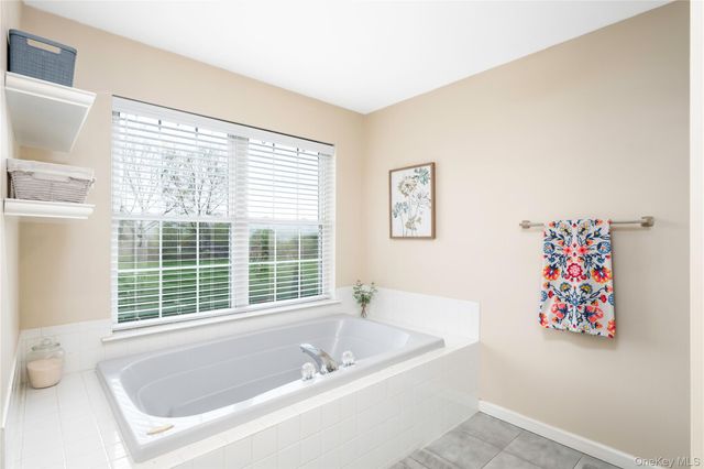165 Roosevelt Drive, Poughquag, NY 12570