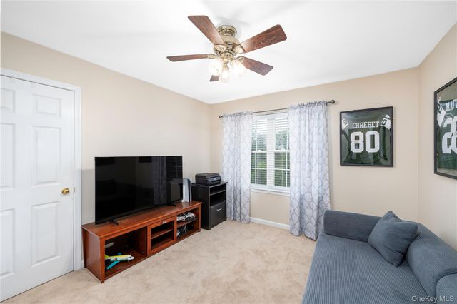165 Roosevelt Drive, Poughquag, NY 12570