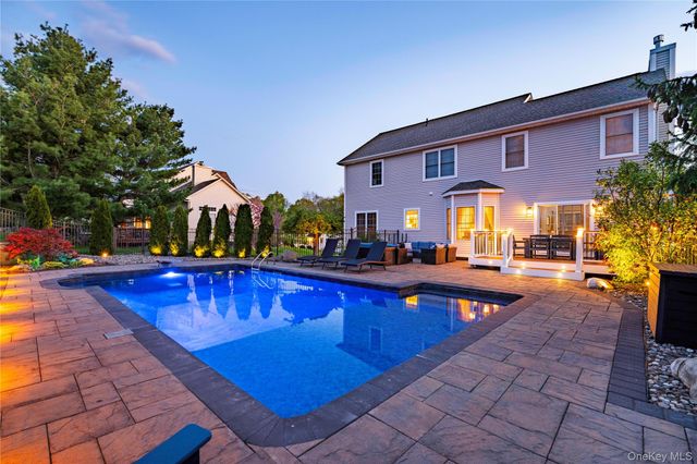 165 Roosevelt Drive, Poughquag, NY 12570