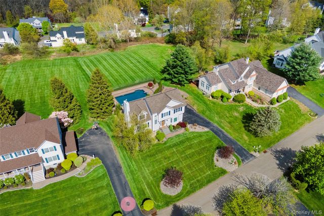165 Roosevelt Drive, Poughquag, NY 12570