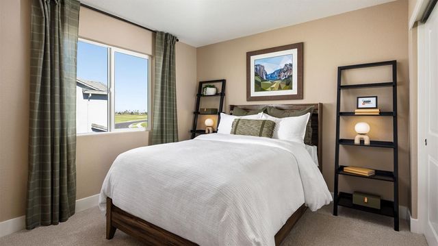 2083 Delta Cove Dr, Sacramento, CA 95832