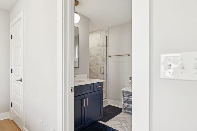 110 Duke St Apt 3, Nashville, TN 37207